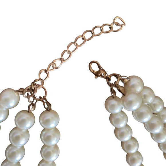 Multi-strand Pearl Necklace with Gold-tone and Rhinestone Flower - Picture 5 of 6